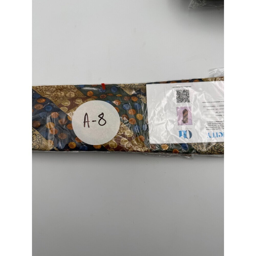 Givenchy Essentials Couture Necktie Men's Abstract Geometric Print Silk Tie - Picture 13 of 13